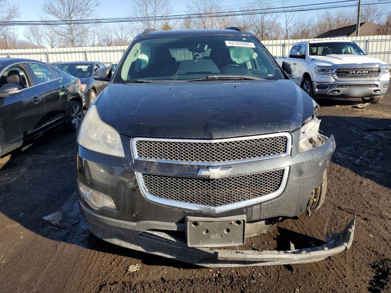 2011 Chevrolet Traverse - Image 5