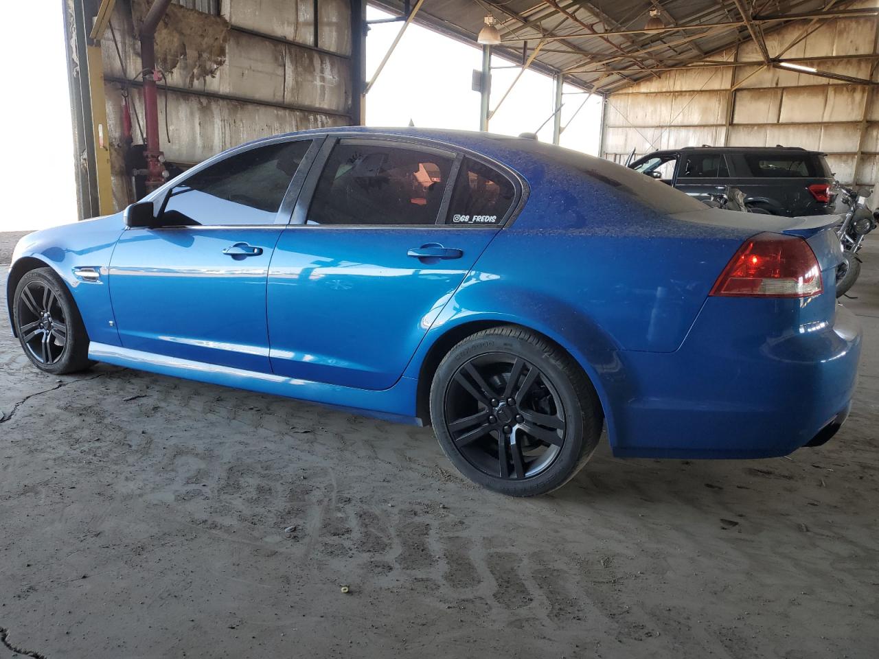 2009 Pontiac G8 - Image 2