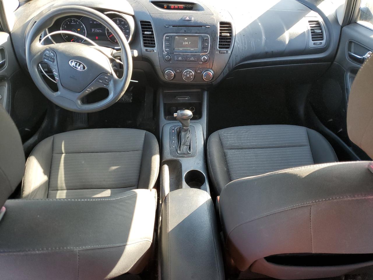2016 Kia Forte - Image 8