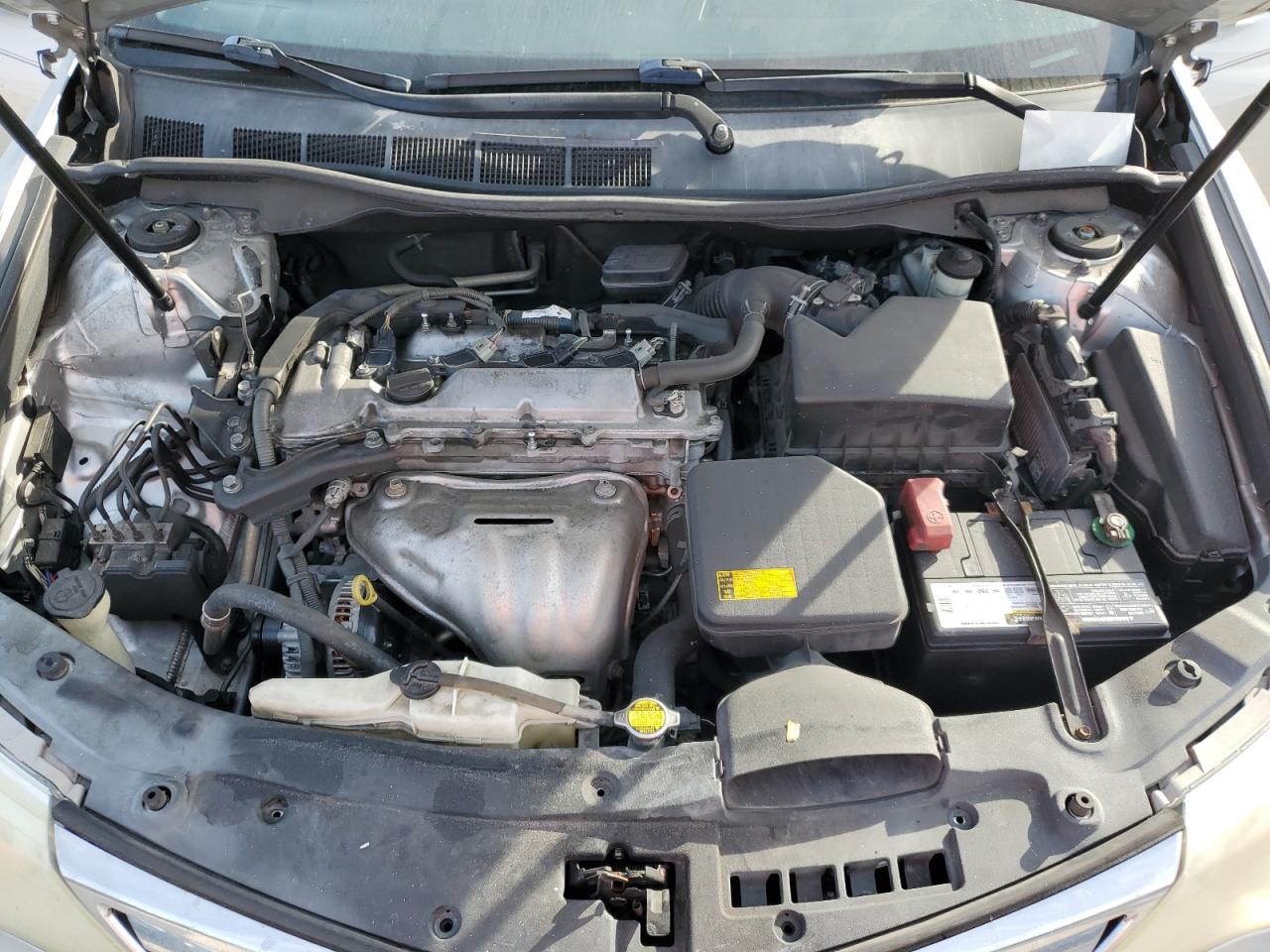 2013 Toyota Camry - Image 11
