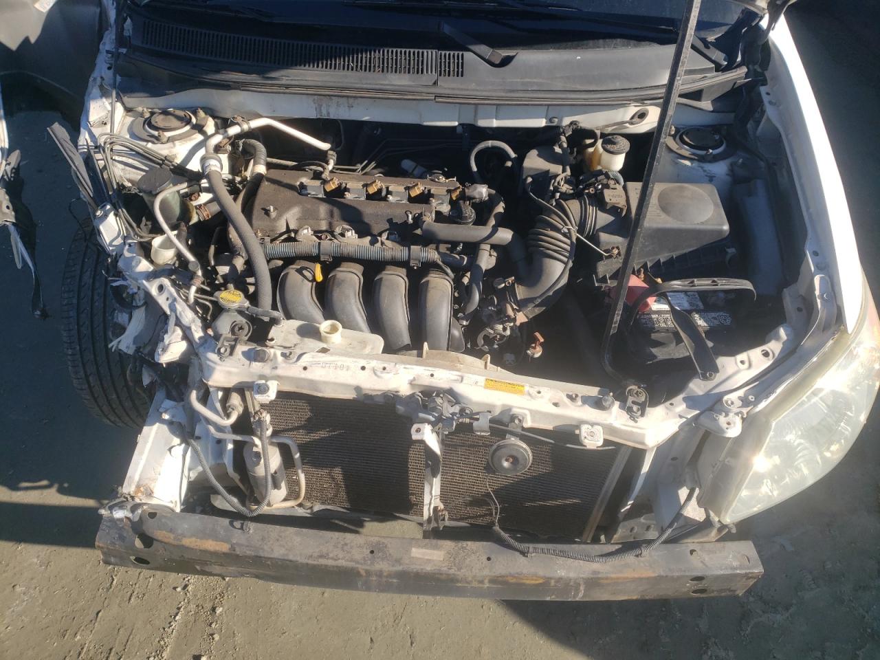 2006 Pontiac Vibe - Image 12