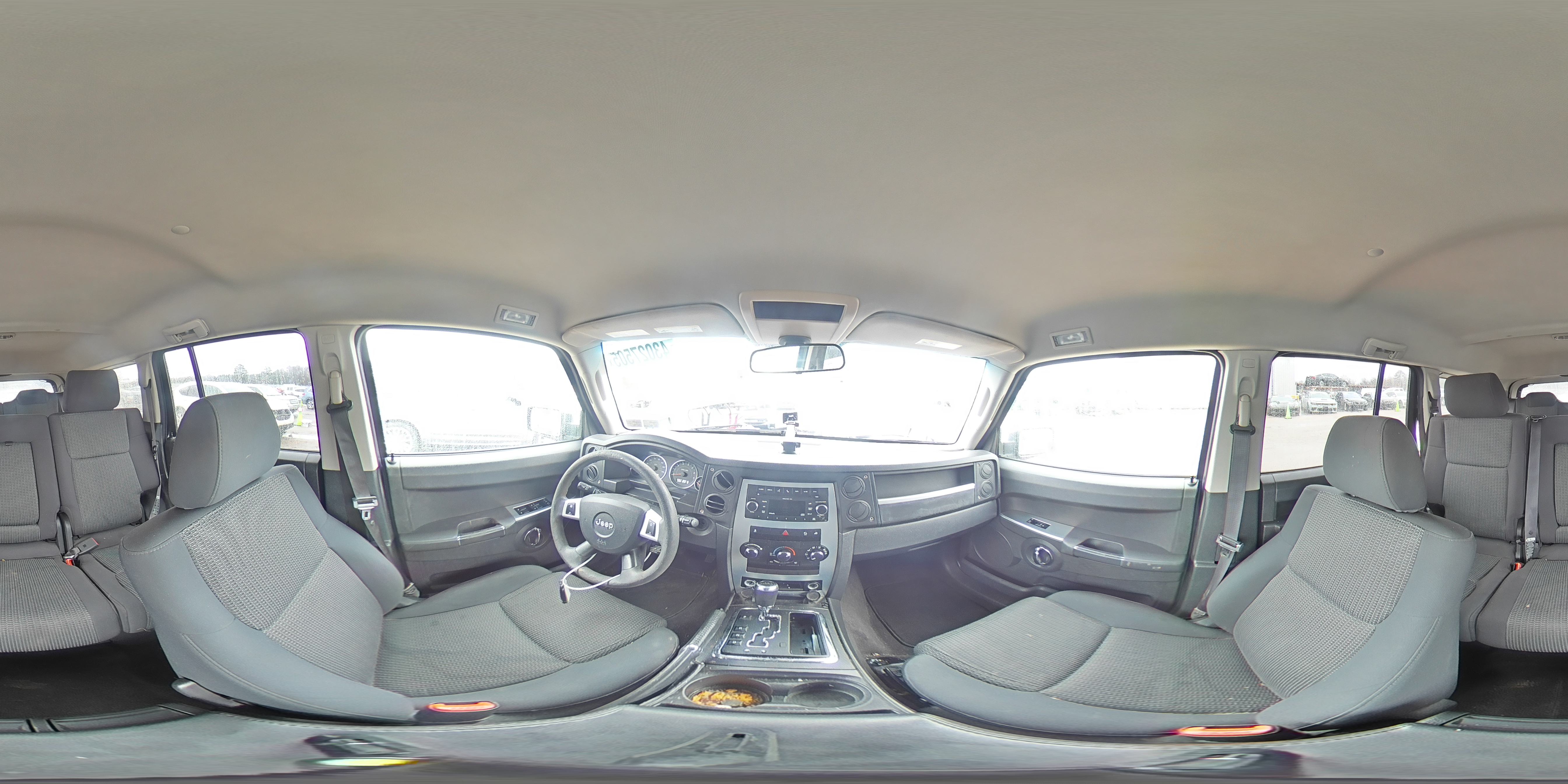 2010 Jeep Commander - Image 13