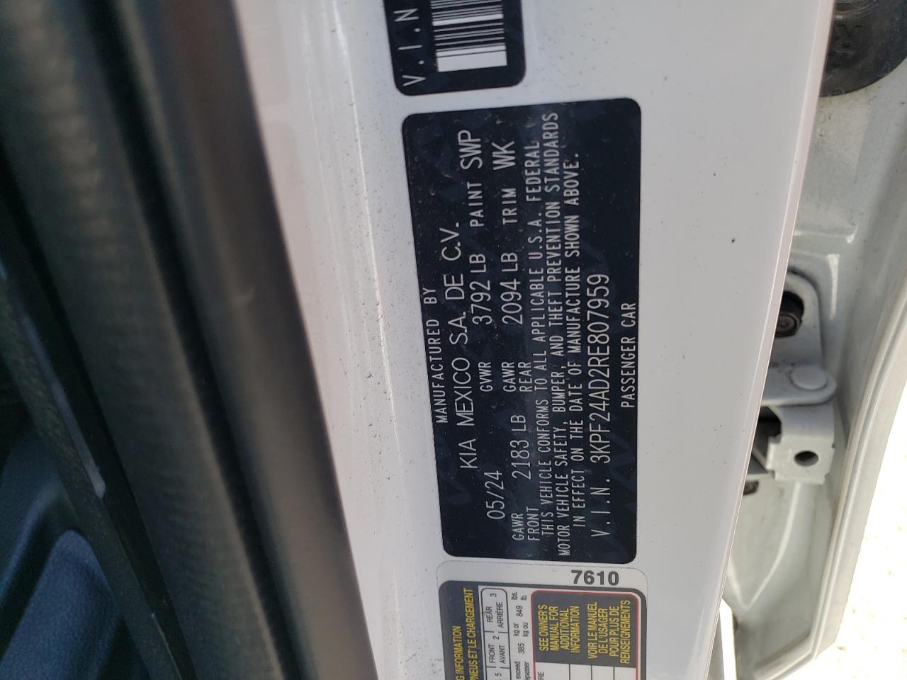 2024 Kia Forte - Image 13