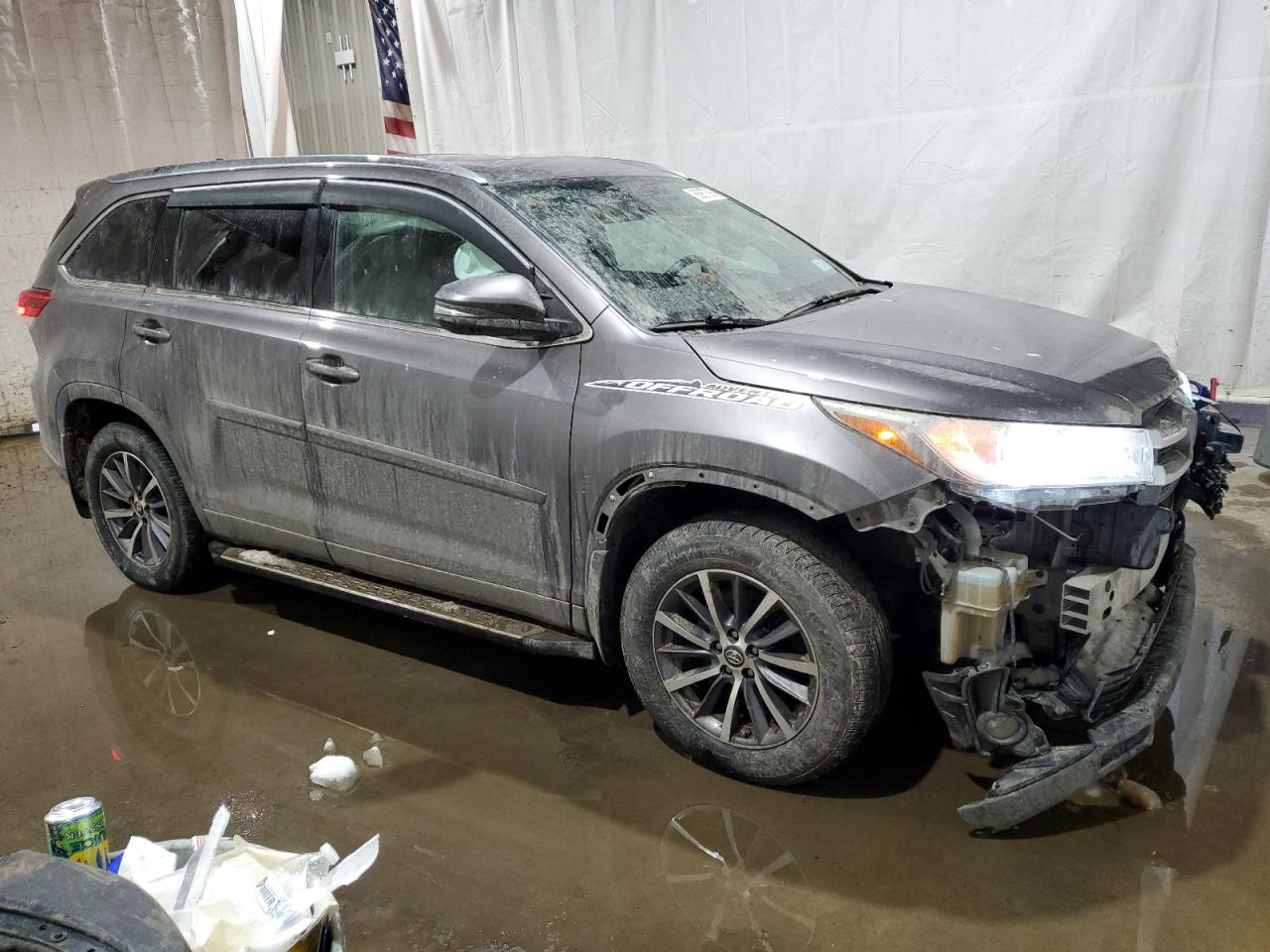 2018 Toyota Highlander - Image 4