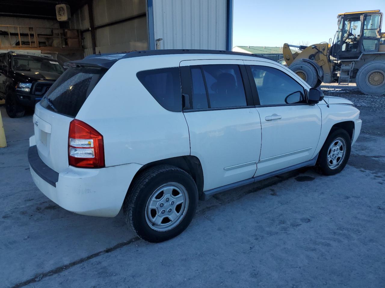 2010 Jeep Compass - Image 3