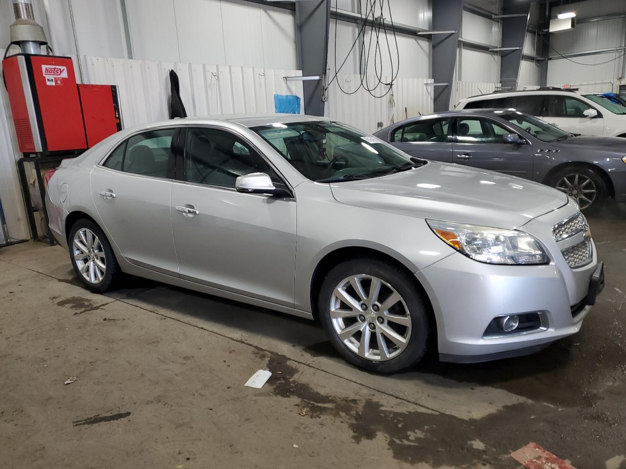 2013 Chevrolet Malibu - Image 4