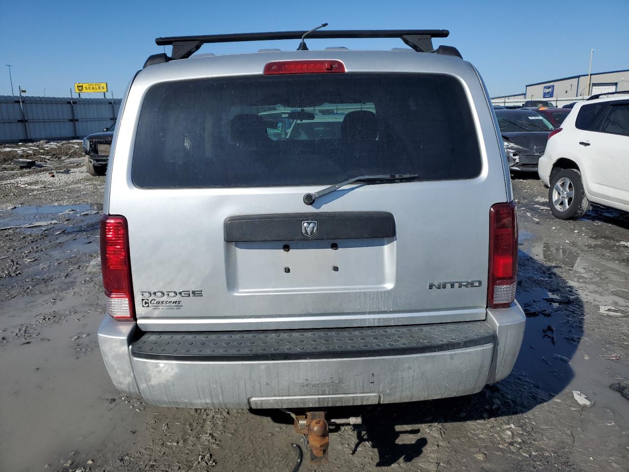 2011 Dodge Nitro - Image 6