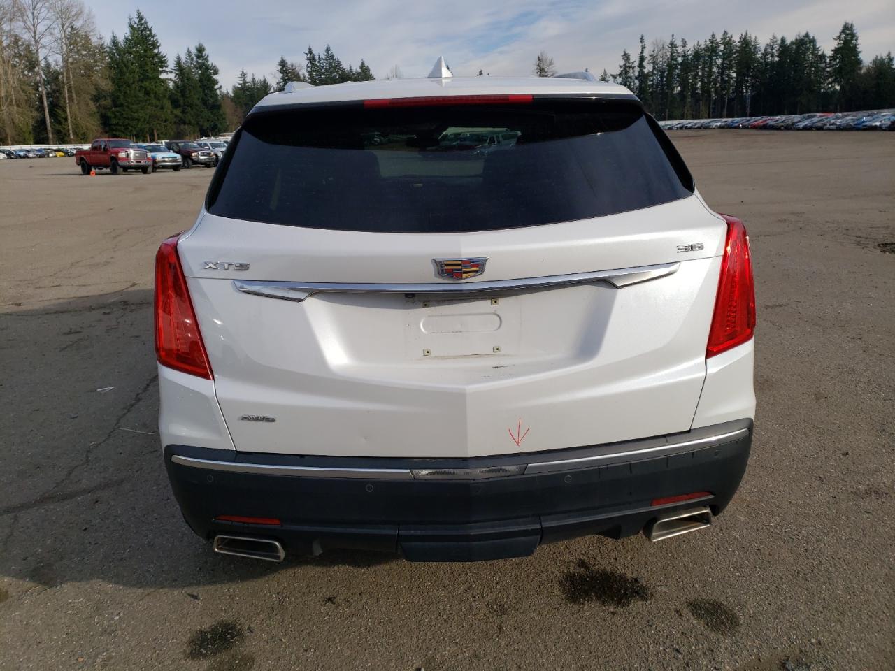 2017 Cadillac XT5 - Image 6