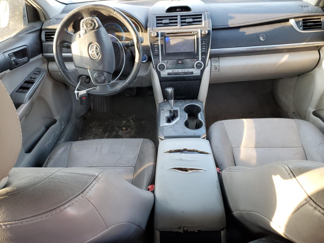 2012 Toyota Camry - Image 8