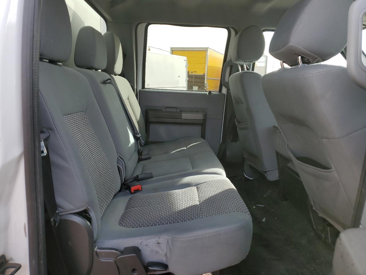 2012 Ford F450 - Image 11