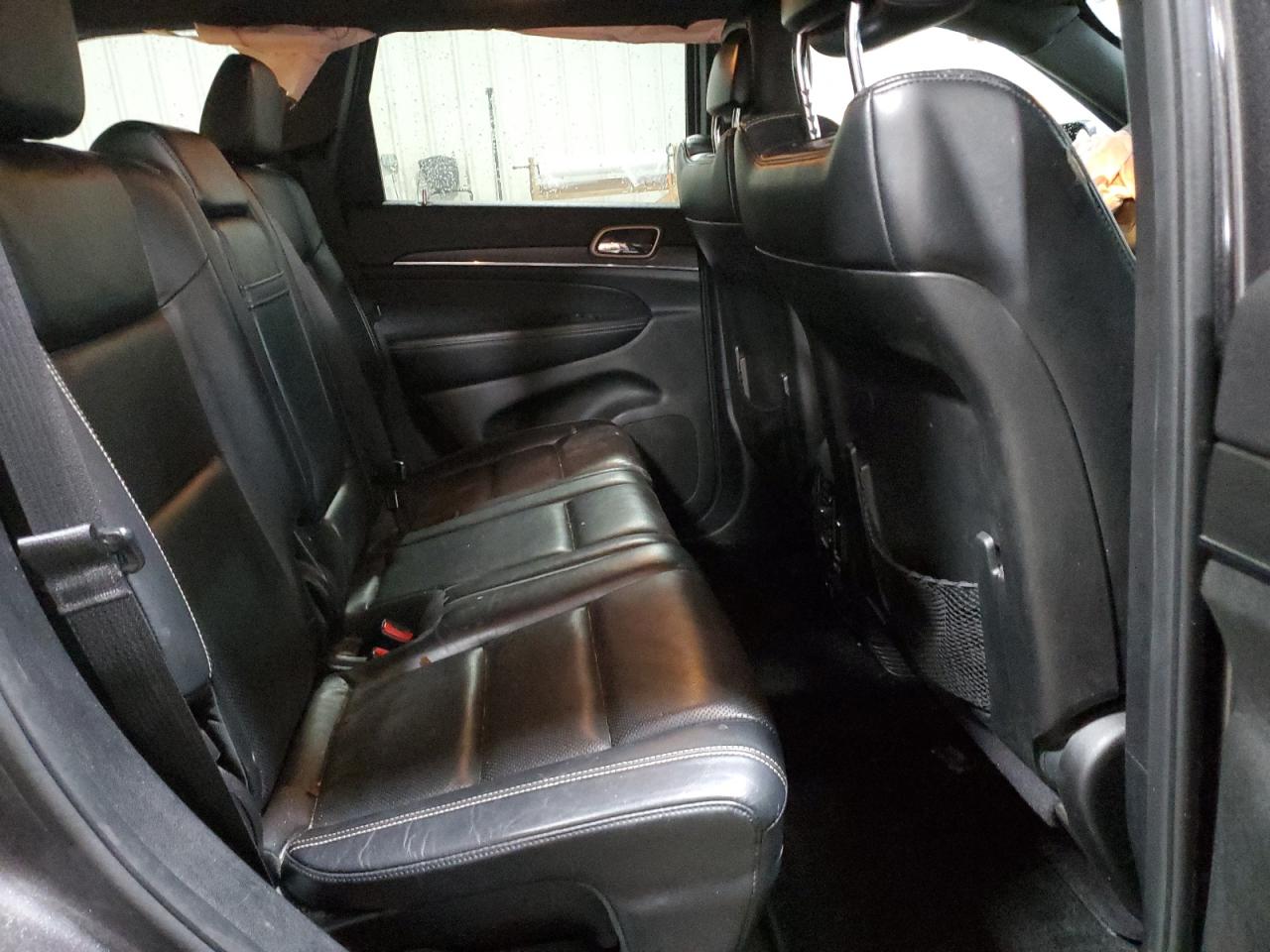 2015 Jeep Grand Cherokee - Image 11