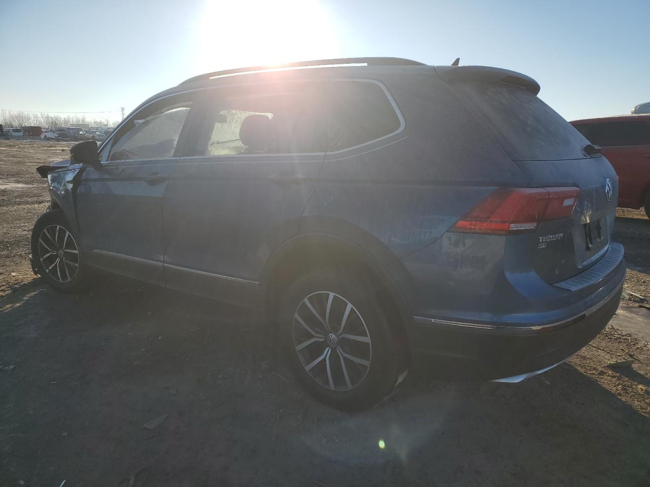 2020 Volkswagen Tiguan - Image 2
