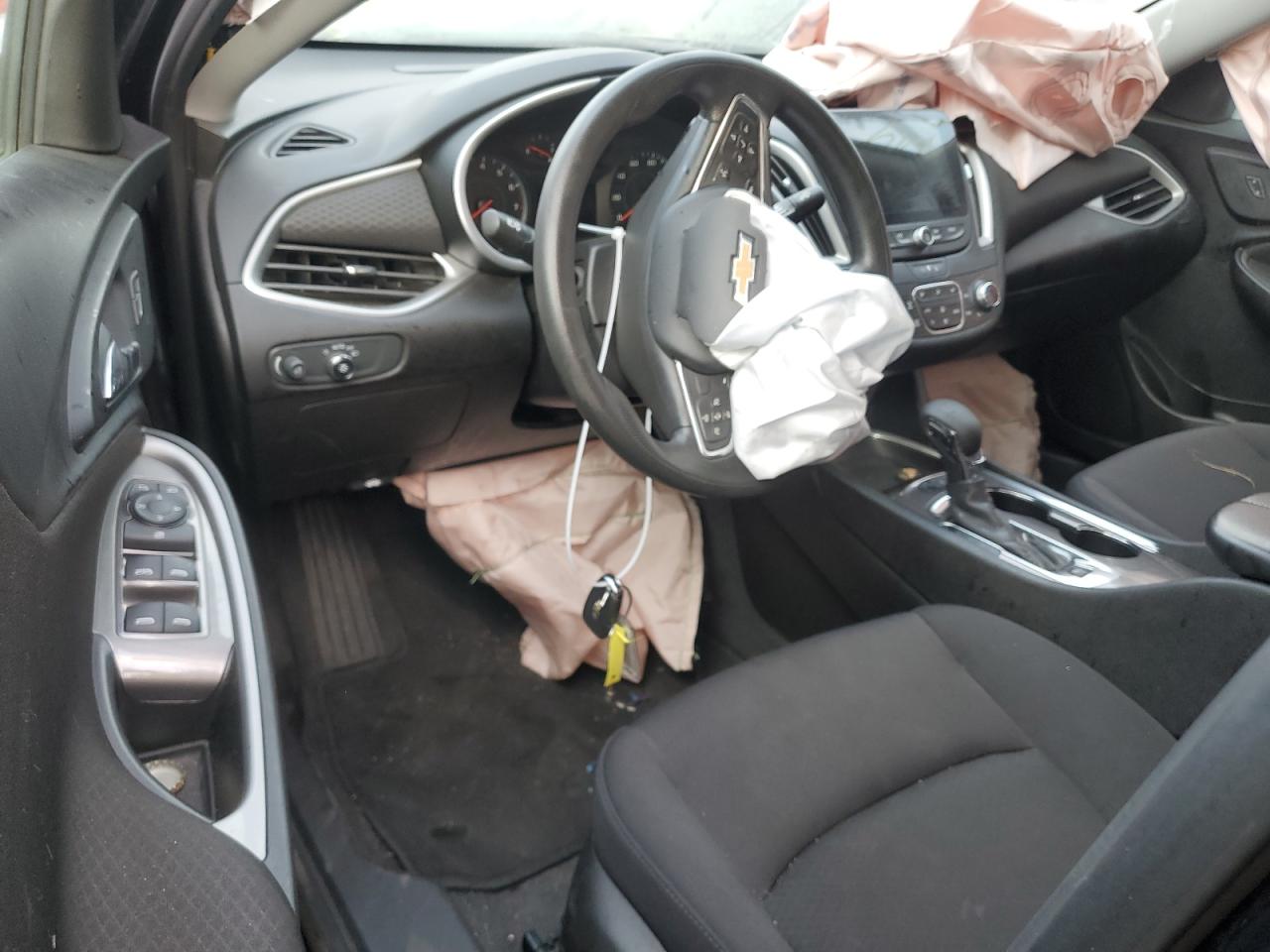 2023 Chevrolet Malibu - Image 8