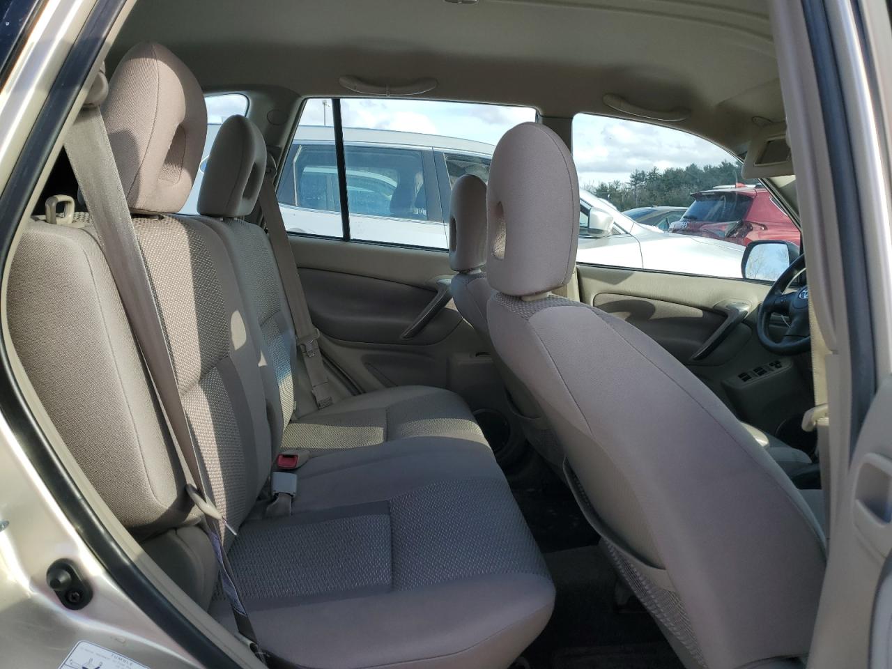 2005 Toyota RAV 4 - Image 11