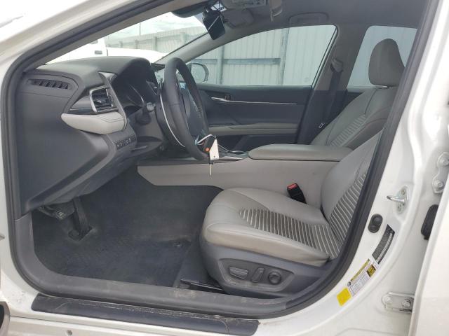  TOYOTA CAMRY 2021 White