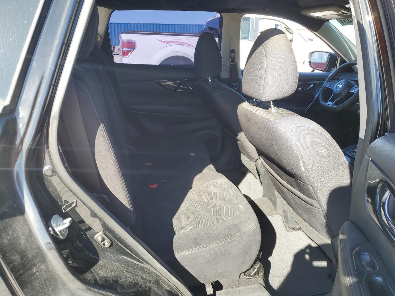 2017 Nissan Rogue - Image 11