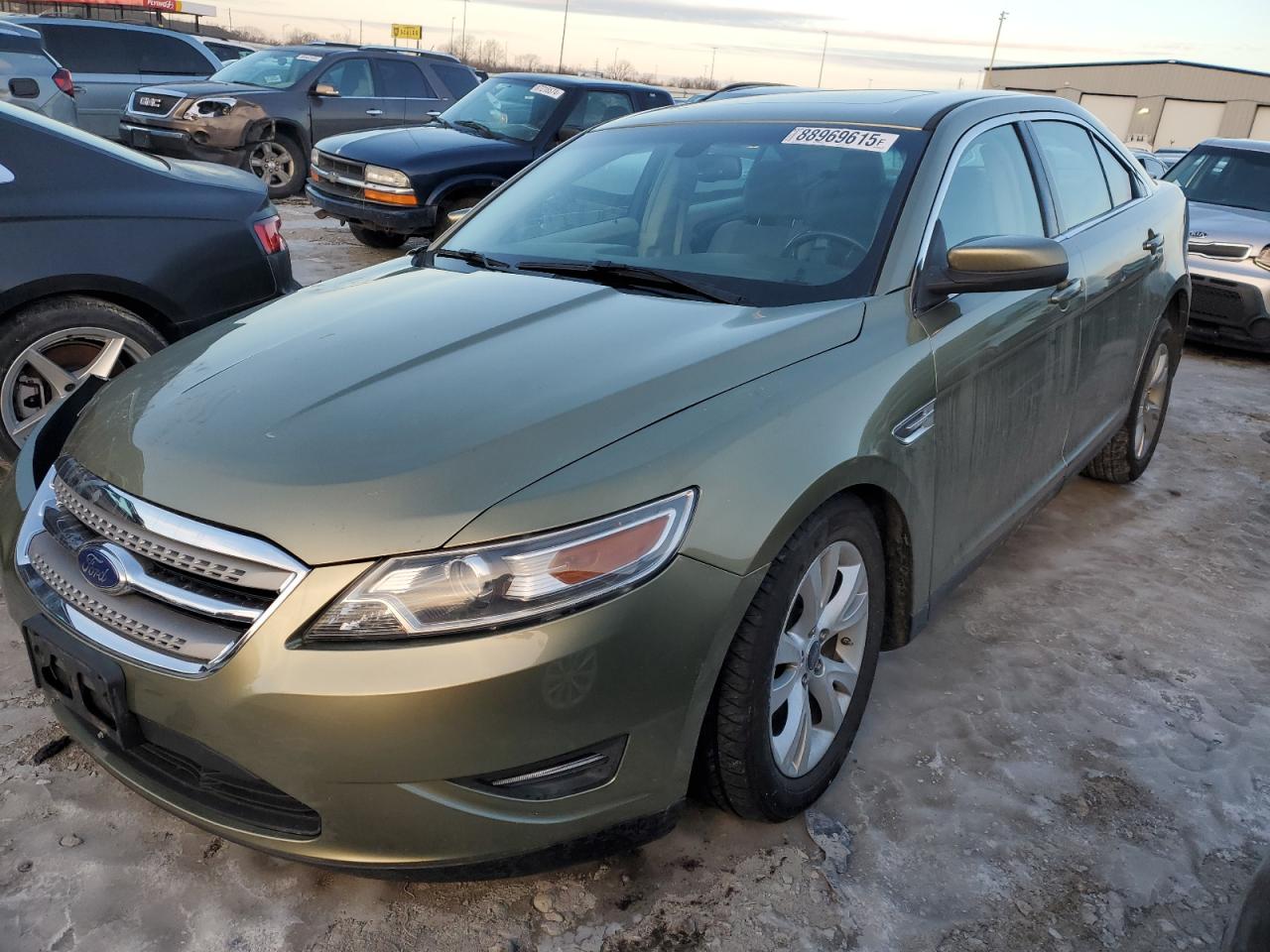 2012 Ford Taurus - Image 1