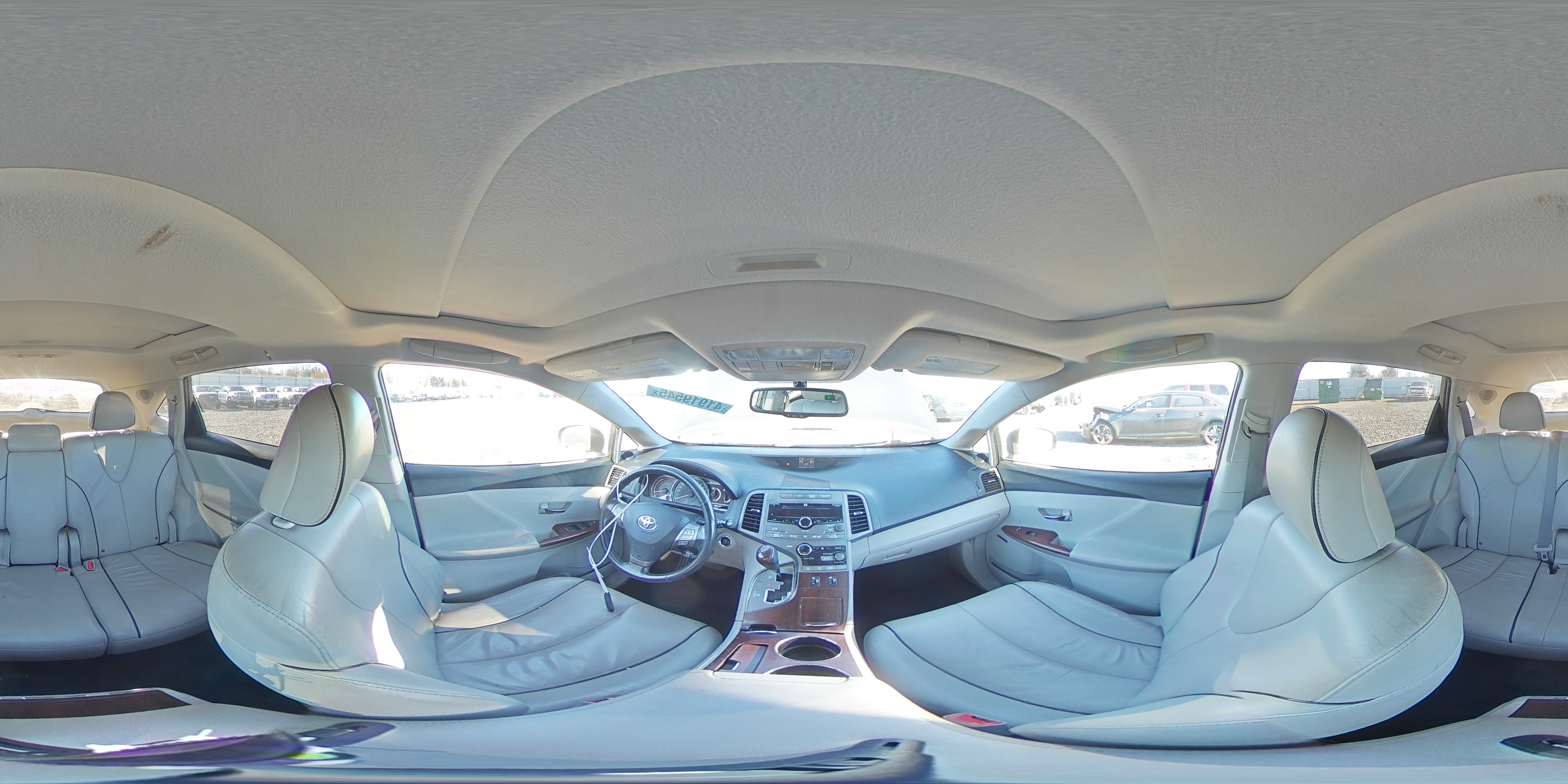 2009 Toyota Venza - Image 13