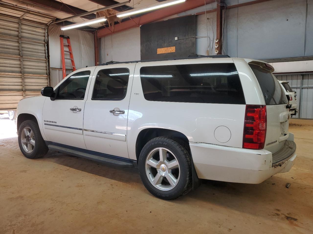 2014 Chevrolet Suburban - Image 2