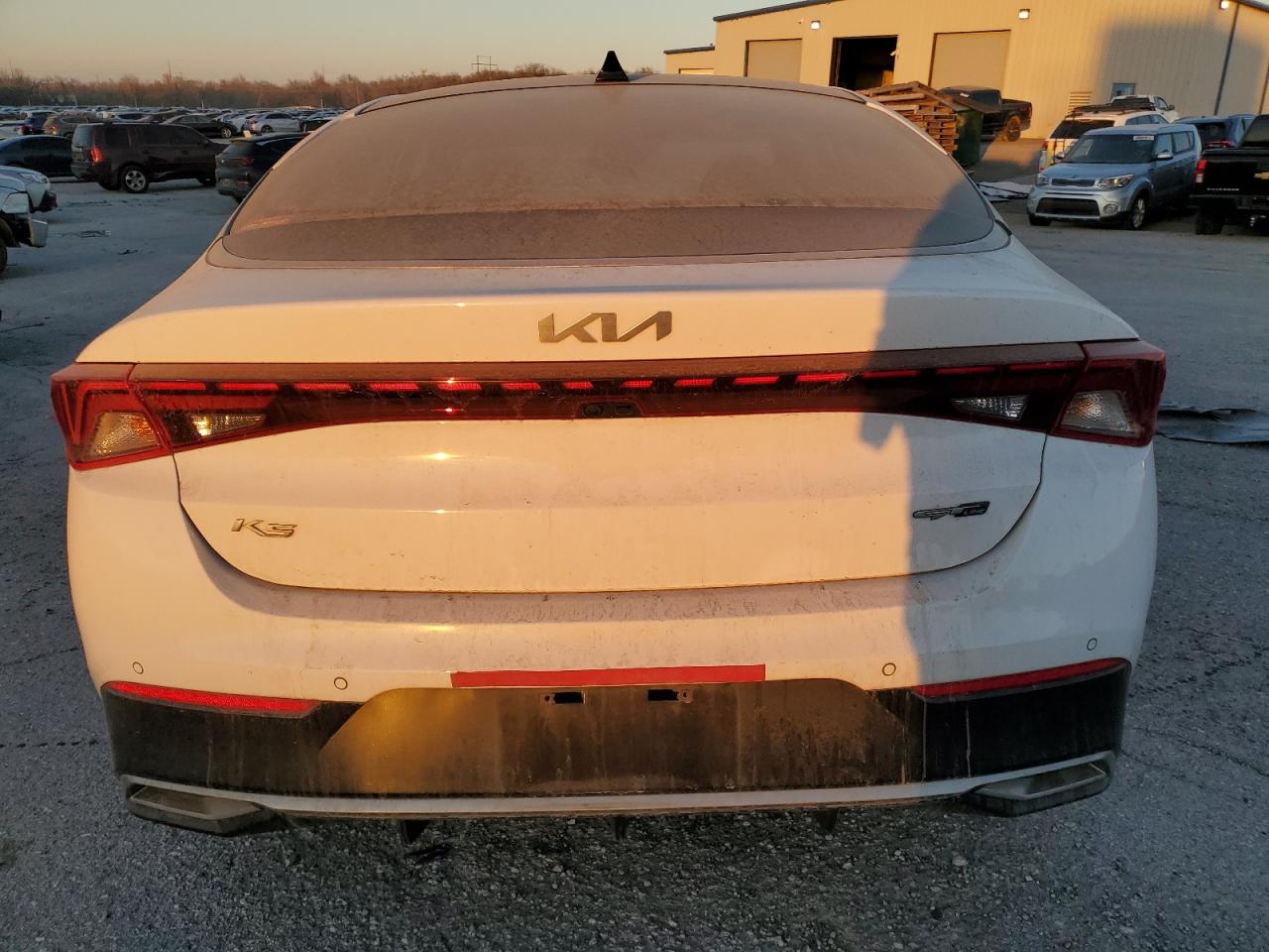 2022 Kia K5 - Image 6