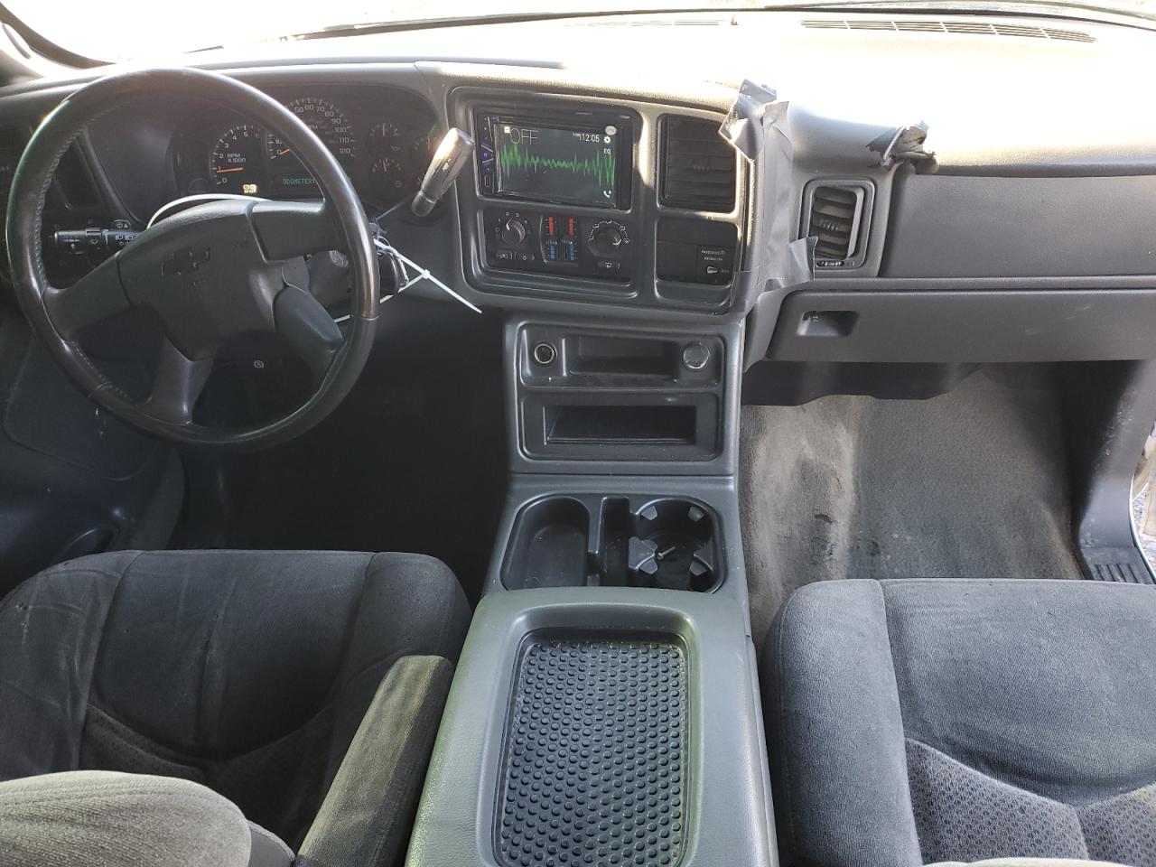 2003 Chevrolet Silverado - Image 8