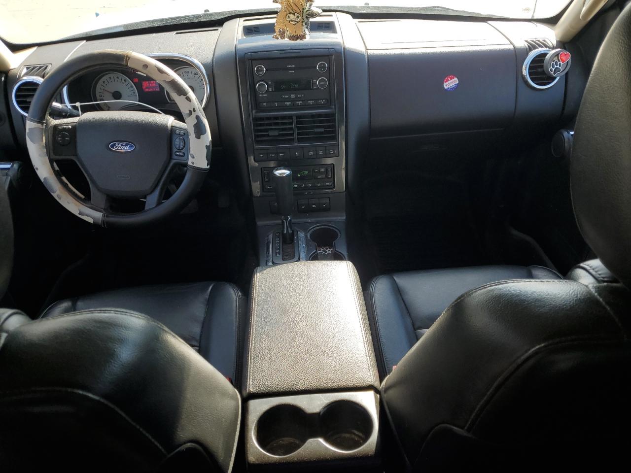2010 Ford Explorer - Image 8