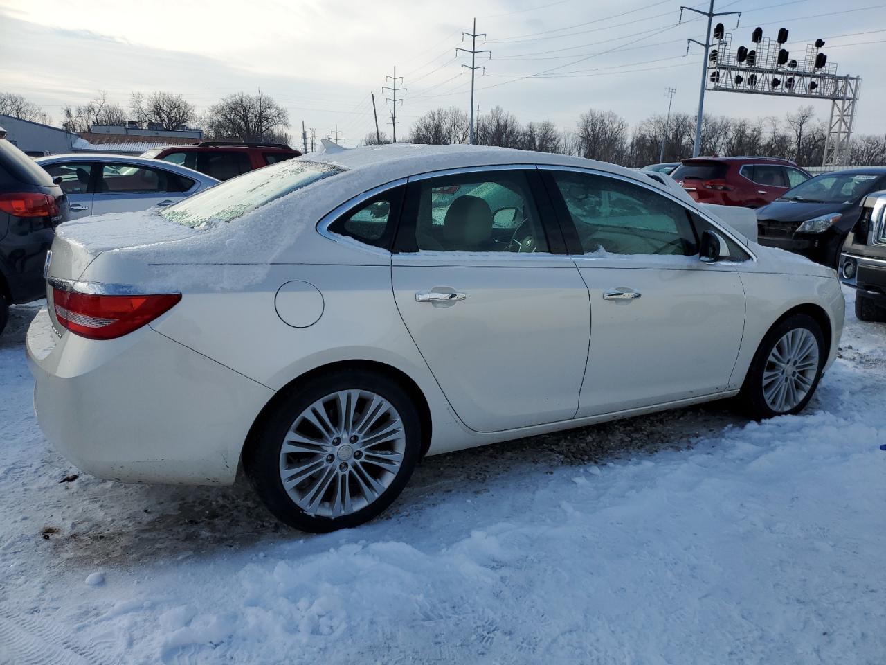2014 Buick Verano - Image 3