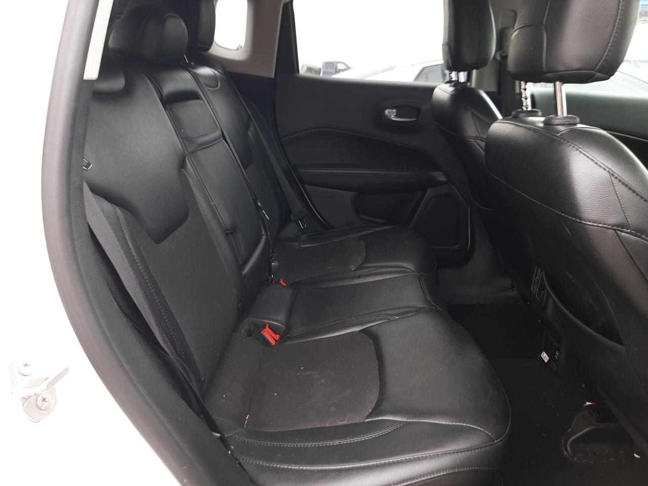 2018 Jeep Compass - Image 11