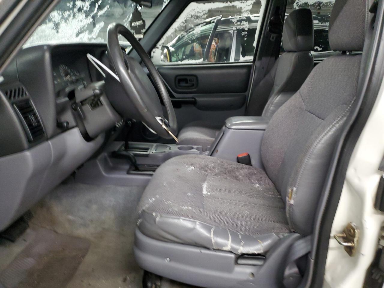 1998 Jeep Grand Cherokee - Image 7