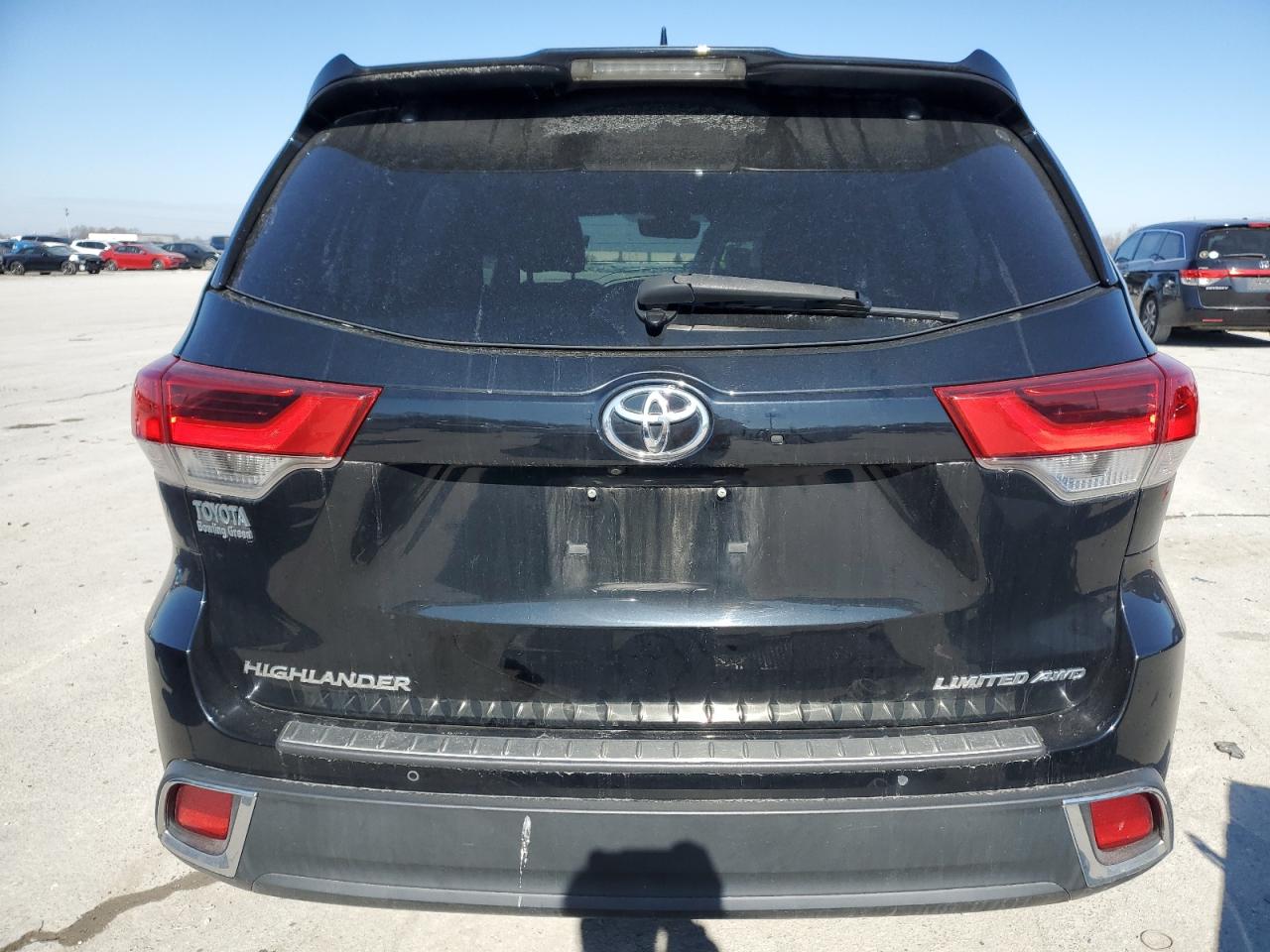 2019 Toyota Highlander - Image 6