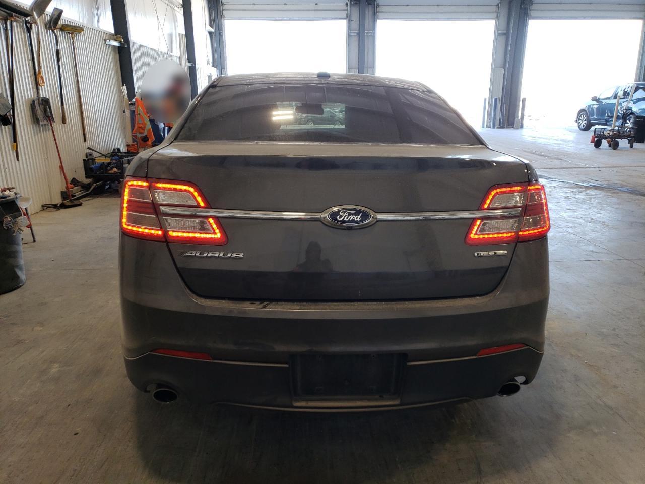 2016 Ford Taurus - Image 6