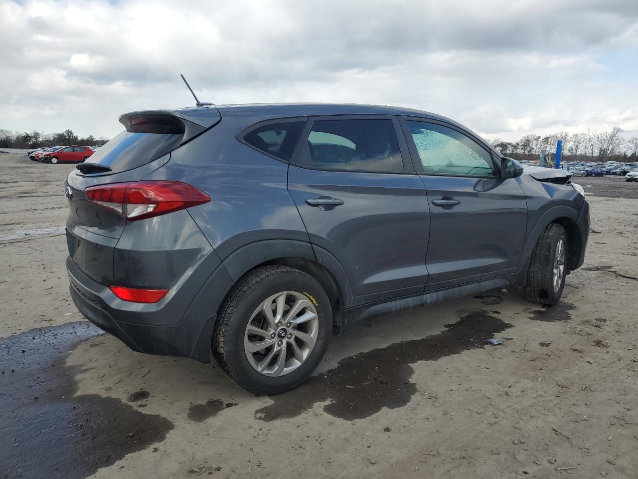 2017 Hyundai Tucson - Image 3