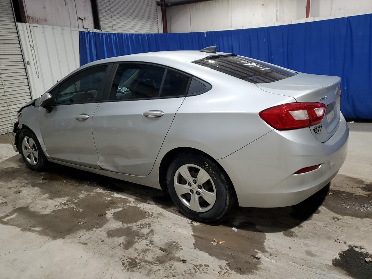 2016 Chevrolet Cruze - Image 2