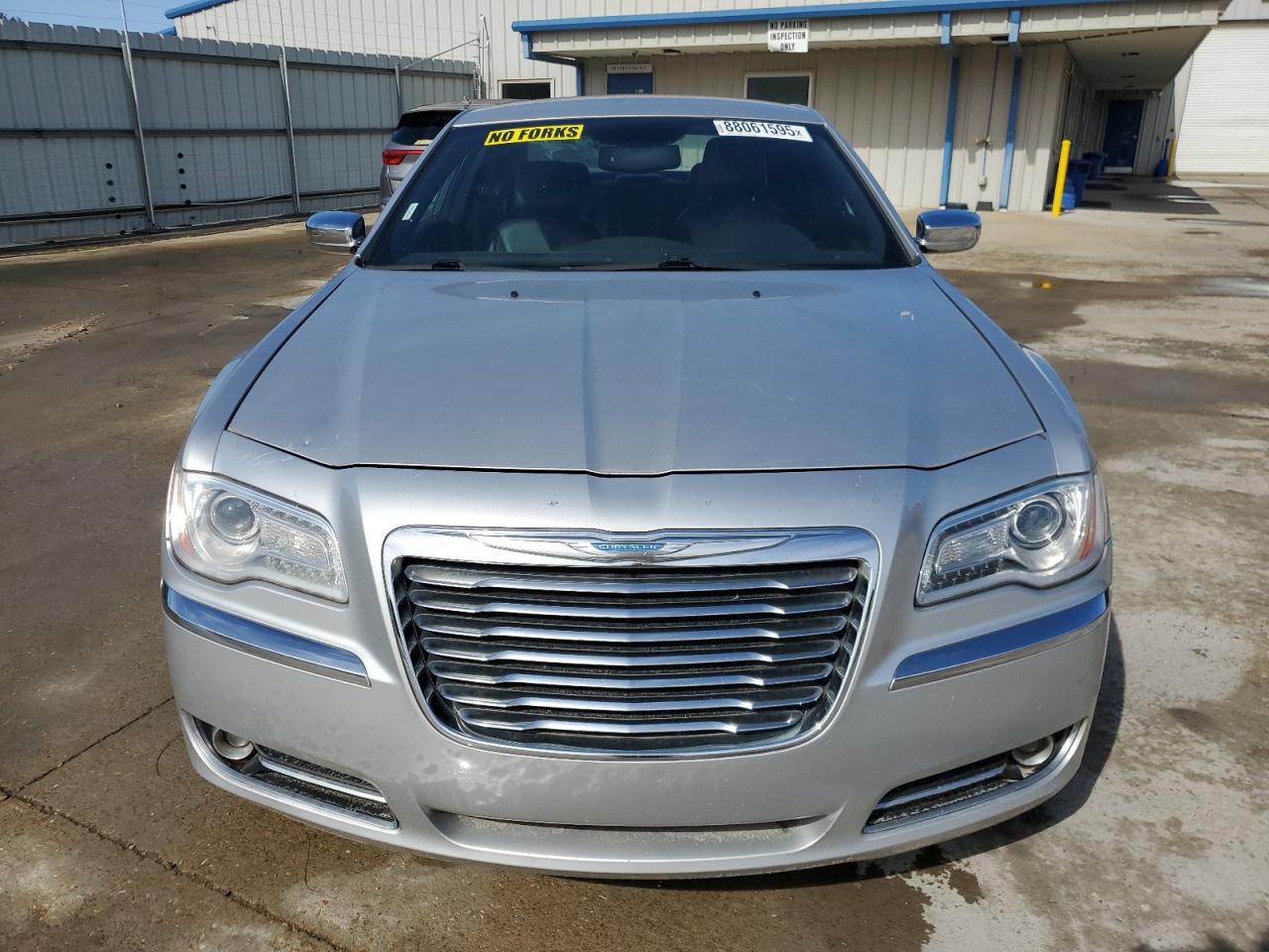 2012 Chrysler 300 - Image 5