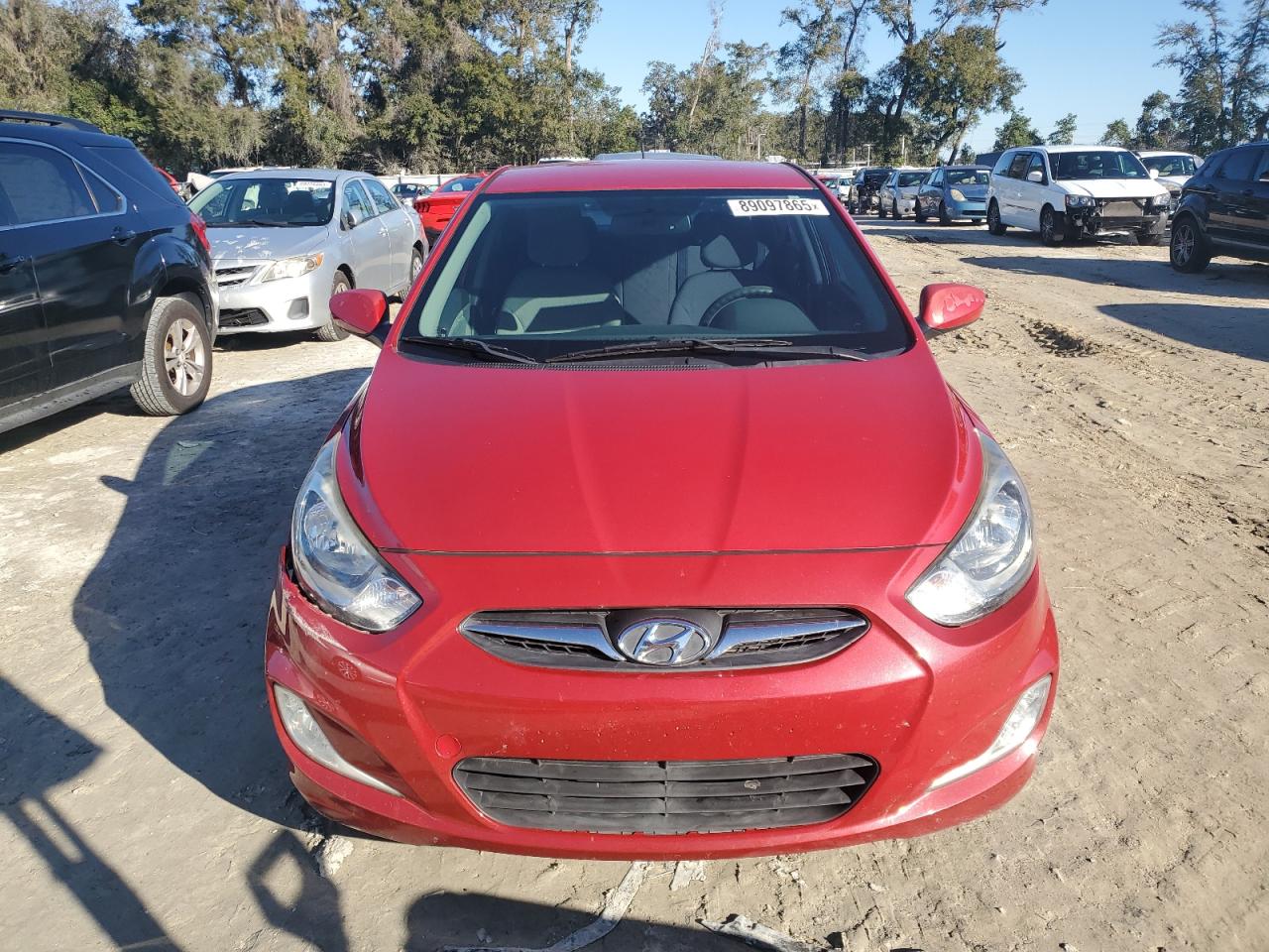 2013 Hyundai Accent - Image 5