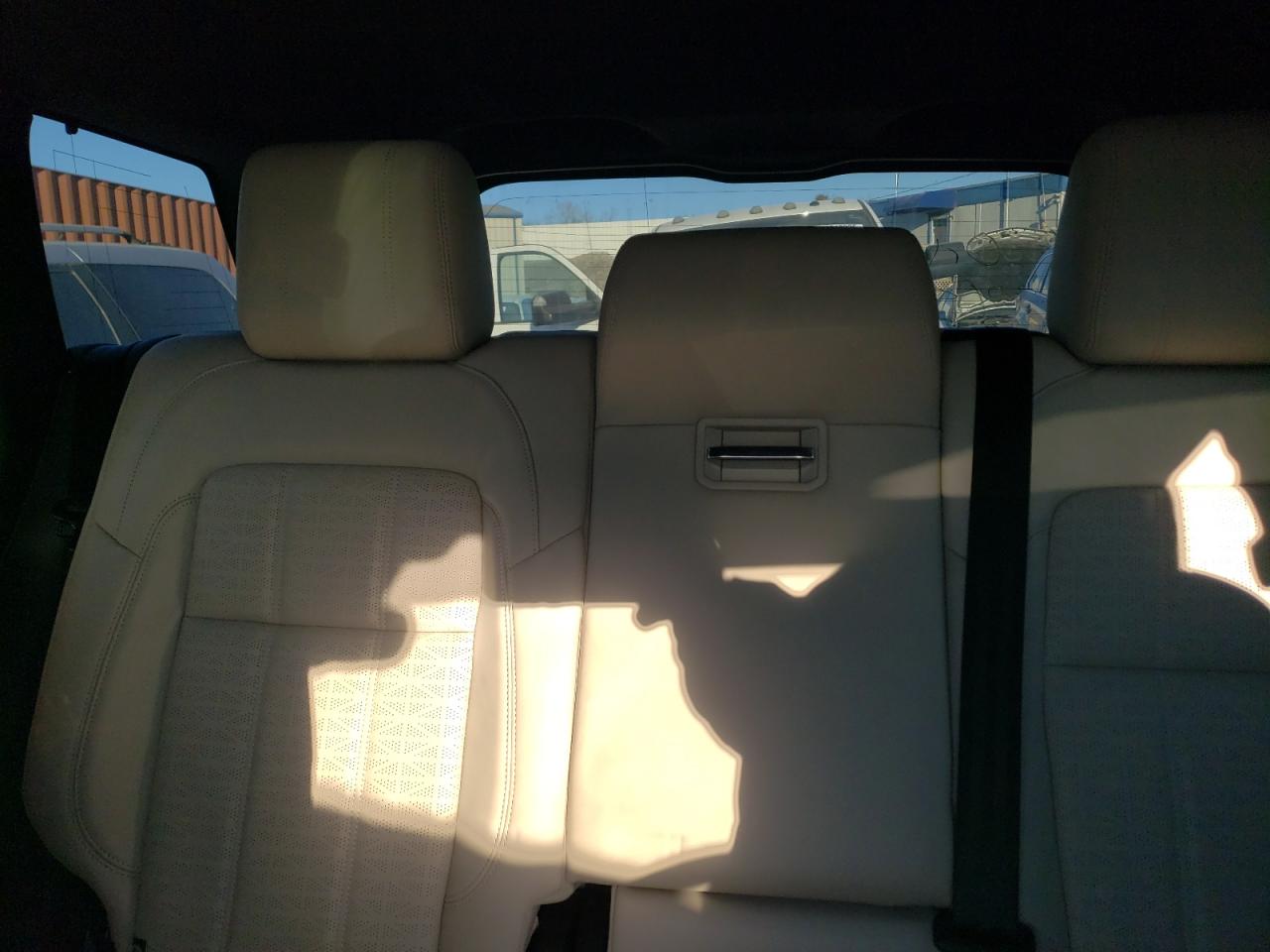 2019 Land Rover Range Rover - Image 10