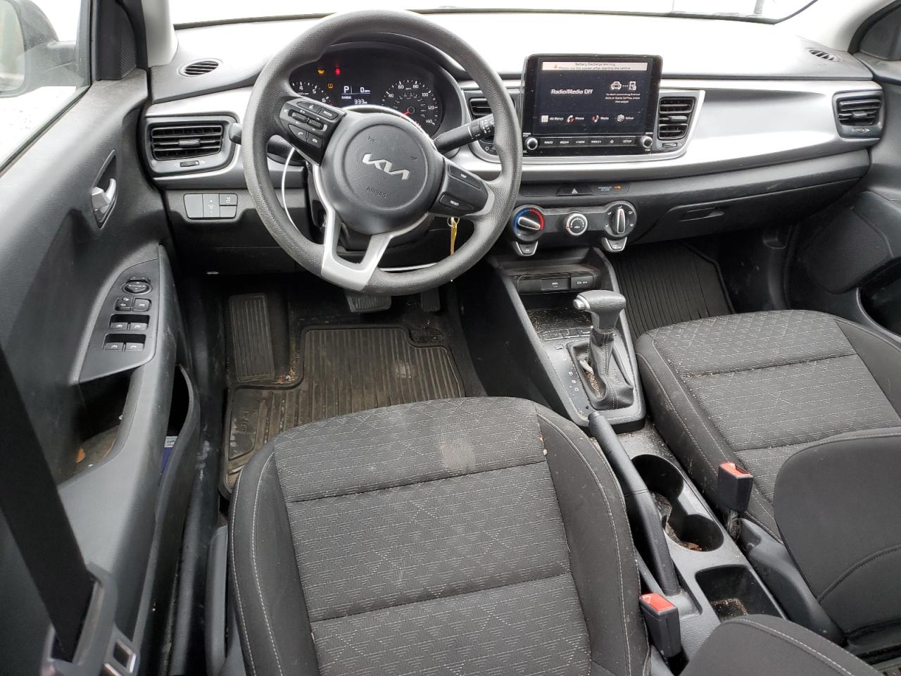 2023 Kia Rio - Image 8