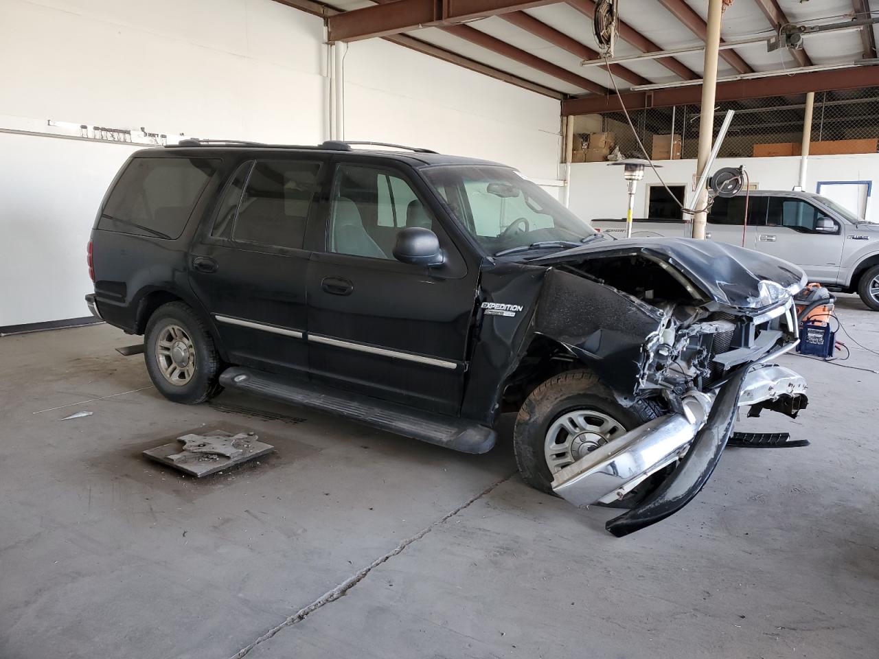 2002 Ford Expedition - Image 4