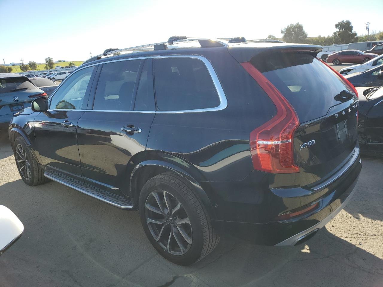 VIN YV4A22PK3H1110691 2017 VOLVO XC90 no.2