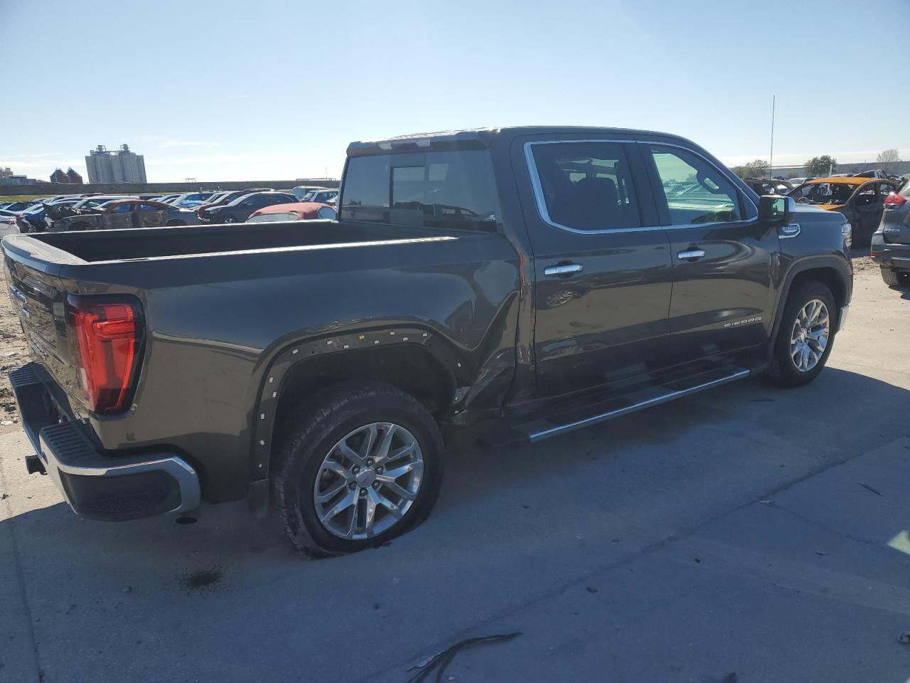 2019 GMC Sierra - Image 3