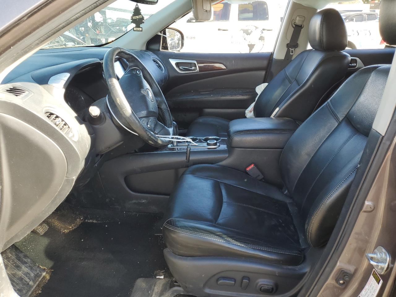 2013 Nissan Pathfinder - Image 7
