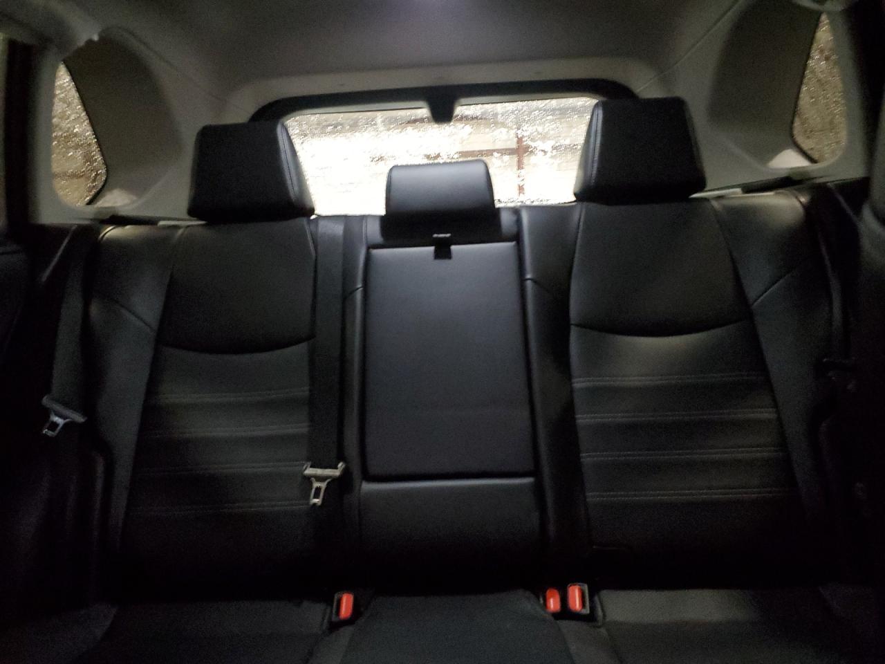 2024 Toyota RAV 4 - Image 10