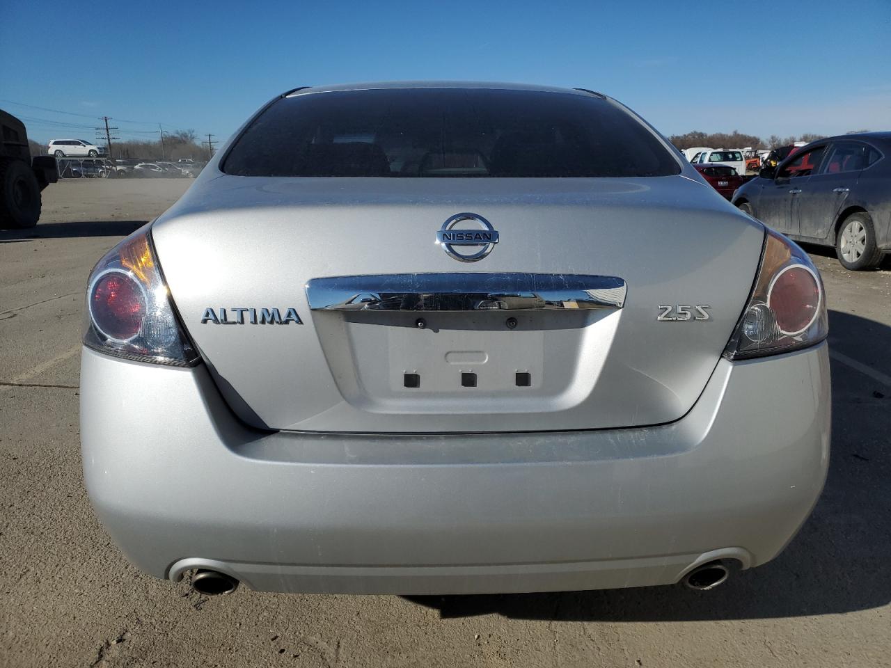 2012 Nissan Altima - Image 6