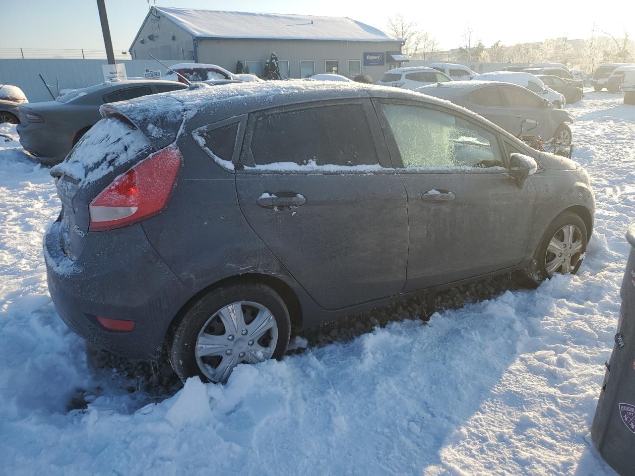 2013 Ford Fiesta - Image 3