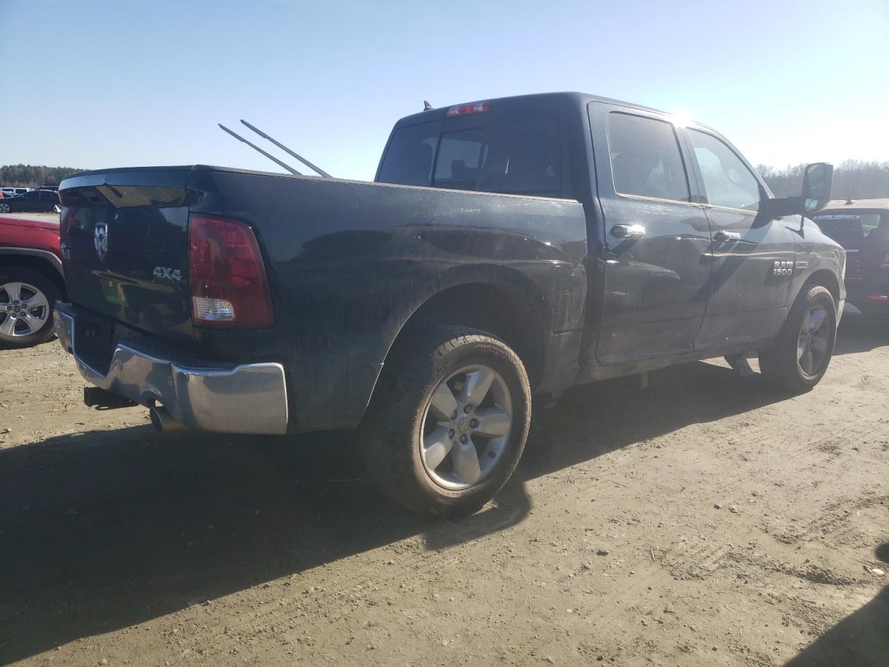 2014 RAM 1500 - Image 3