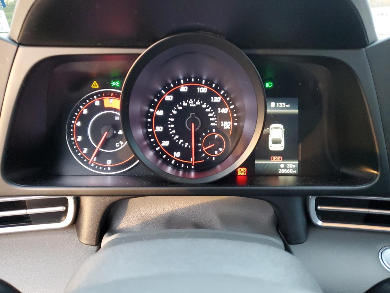 2023 Hyundai Elantra - Image 9