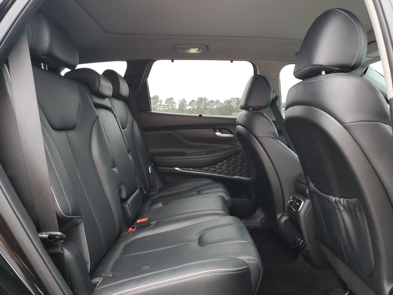 2023 Hyundai Santa Fe - Image 12