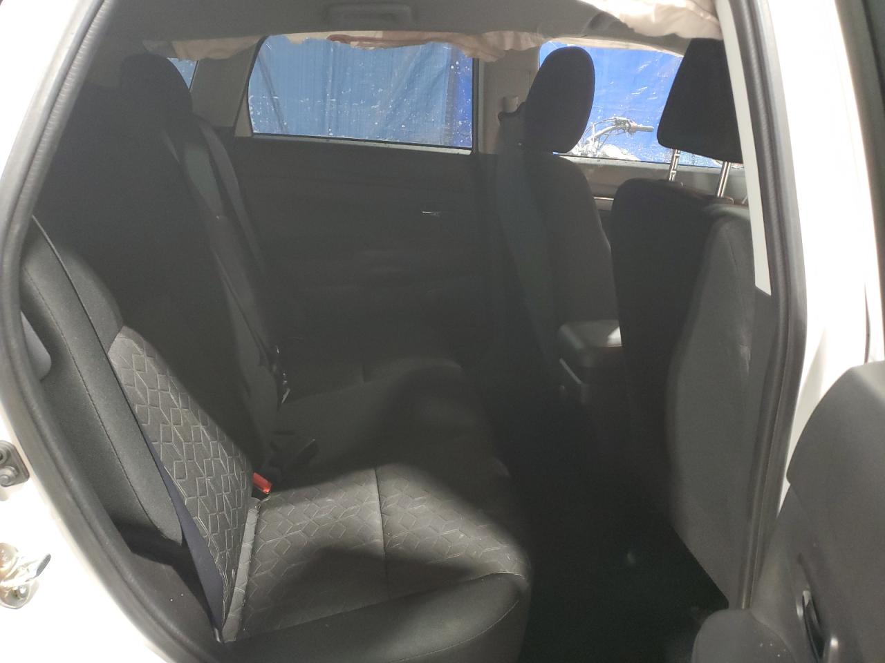 2021 Mitsubishi Outlander - Image 11