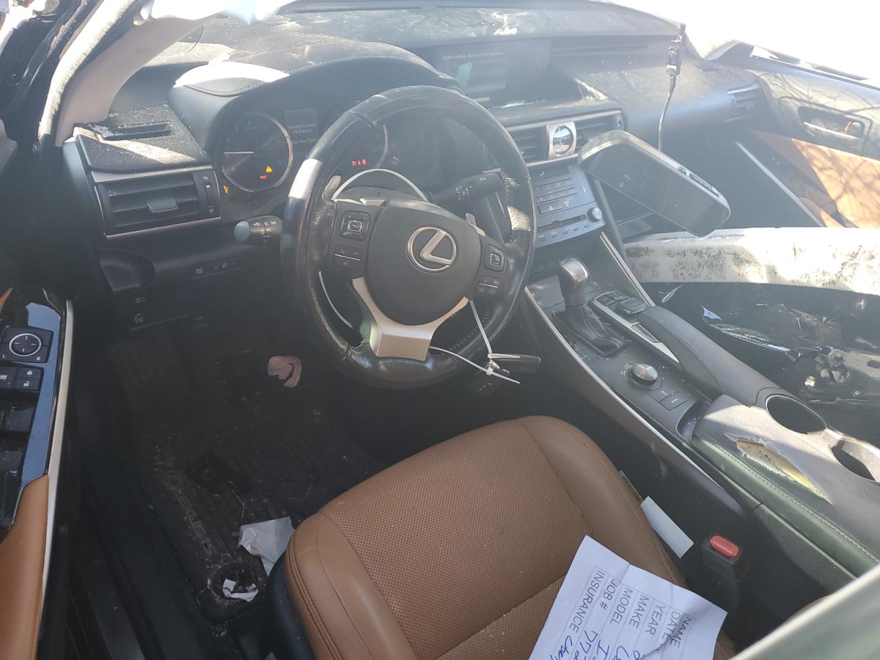 2017 Lexus IS - Image 8