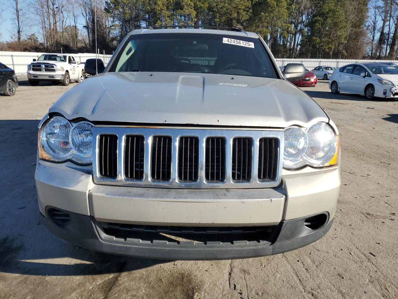 2010 Jeep Grand Cherokee - Image 5
